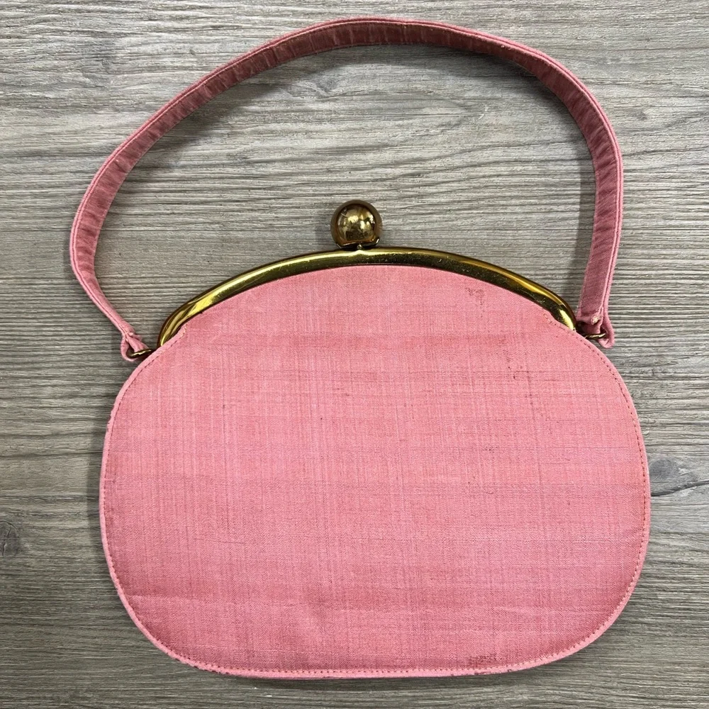 Chic Pink Clutch with Gold Frame and Textured Finish - Picture 1 of 8